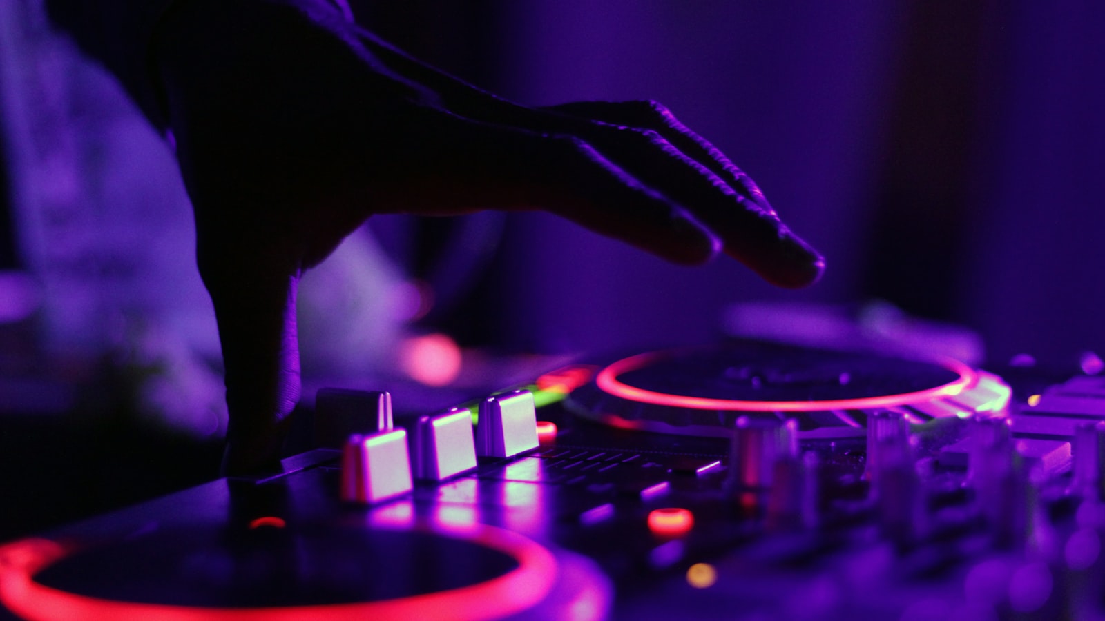 Rythm App proje görseli — gerçek zamanlı müzik senkronizasyonu